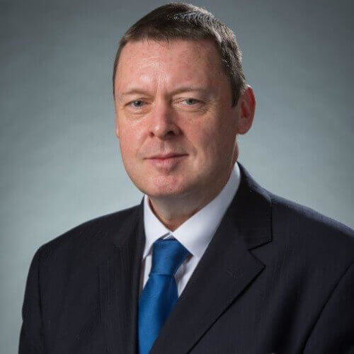 Angus-Macrae-2.jpg
