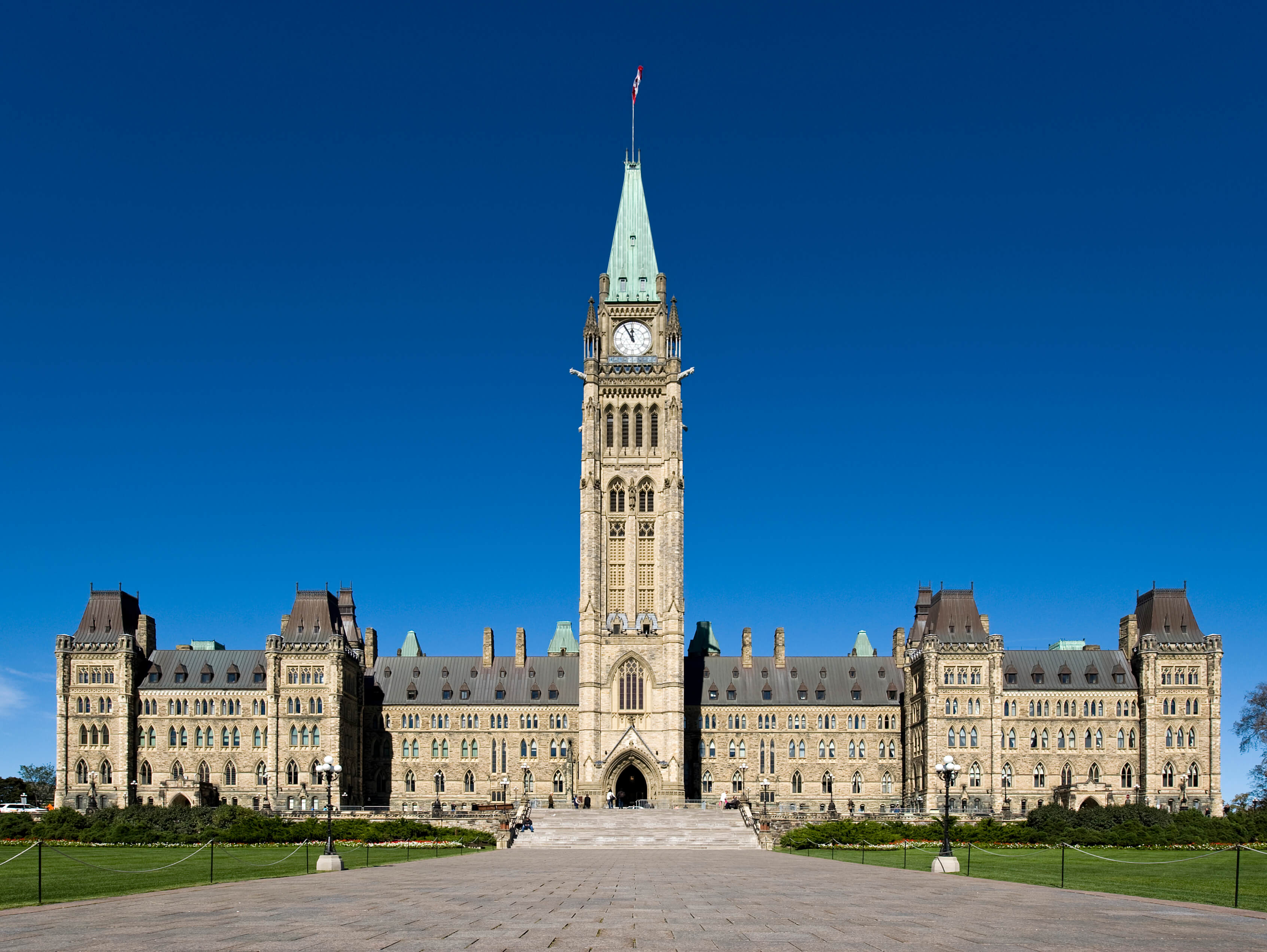 Centre_Block_-_Parliament_Hill.jpeg