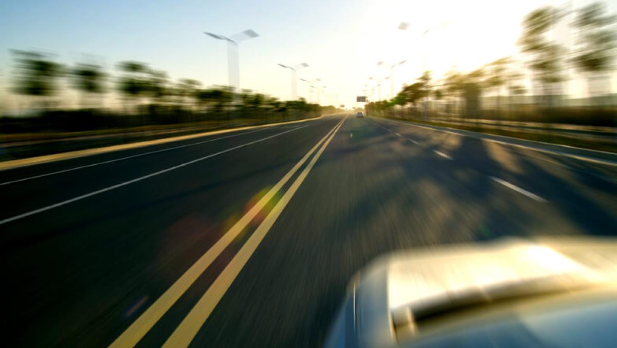 Explore the key Challenges of Self Driving Cars that still need solutions, including reliability, cybersecurity risks & human trust issues.