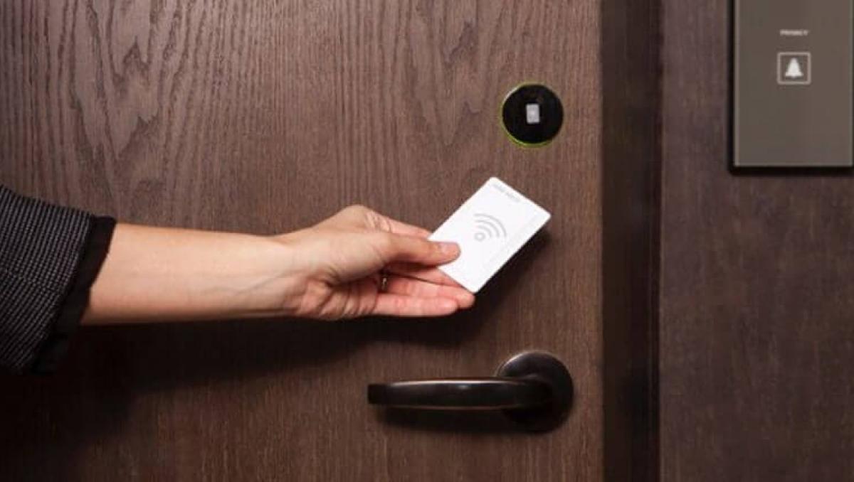 Researchers reveal how hotel key cards can be hacked what you need to know Tripwire